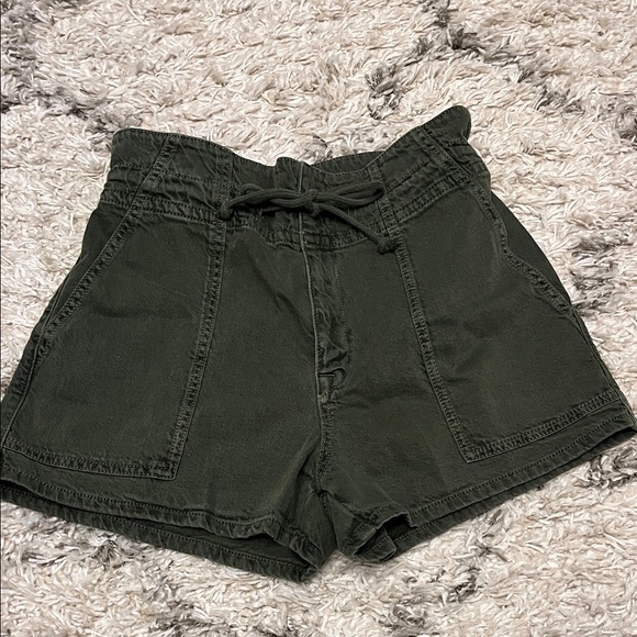 Ba&sh Fabo shorts. Kaki. Green. Gray. Size FR 36. New with tags.